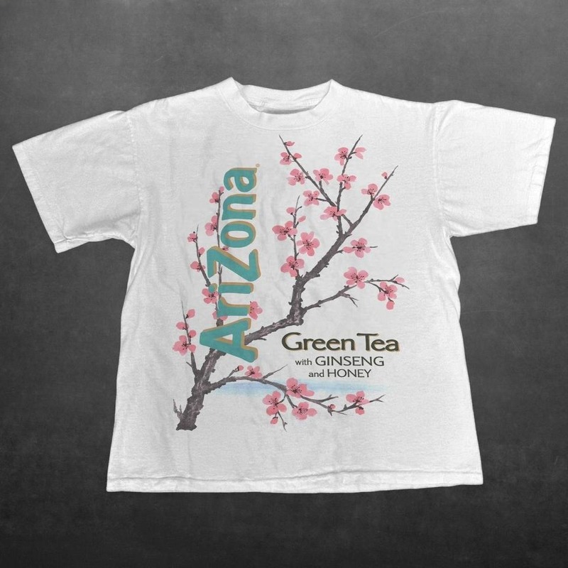 Camiseta Vintage Y2K com Estam - Collectible Vintage T Shirts avaliação e preço