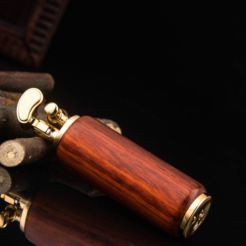 Isqueiro Vintage de Madeira e  - Vintage Collectible Lighters avaliação e preço